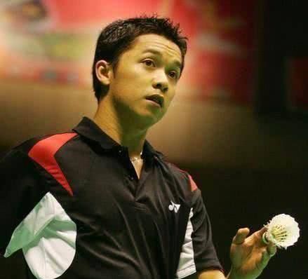 同时被拉大 同时被拉大