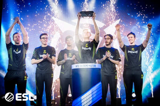 射出三点 射出三点