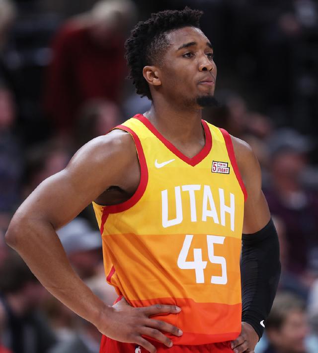 值得与队友 值得与队友